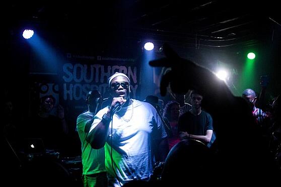 LIVE performance close Project Pat